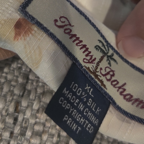 Tommy Bahama Floral Silk Shirt Sz XL - Picture 2 of 4